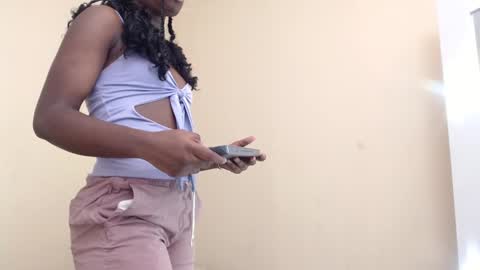 Madison online show from December 2024 10:20:01 PM