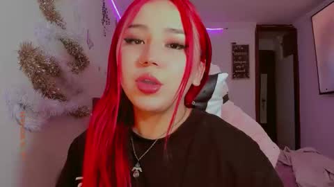 Snapshot of madison_x17 chatting on December 2025 09:31:02 PM madso x17 online show from December 2025 09:31:02 PM