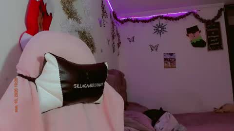 Snapshot of madison_x17 chatting on January 2026 12:26:01 AM madso x17 online show from January 2026 12:26:01 AM