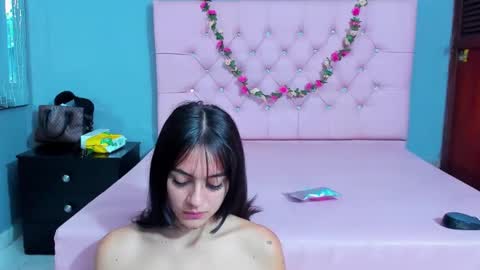 Madison Carzon online show from November 2025 02:17:02 AM