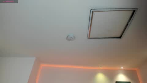 Maddi Collins online show from February 2026 07:08:01 PM