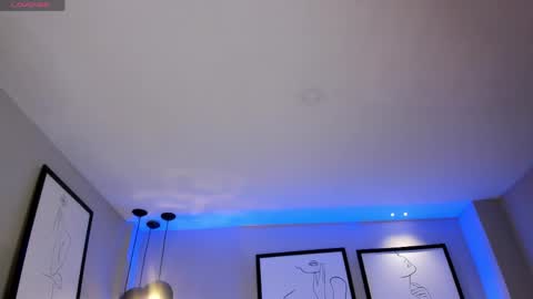 Maddi Collins online show from April 2026 08:11:01 PM