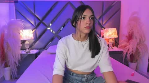 Maddi online show from June 2026 06:12:01 PM
