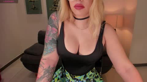 Madison Kane online show from December 2025 11:04:02 AM