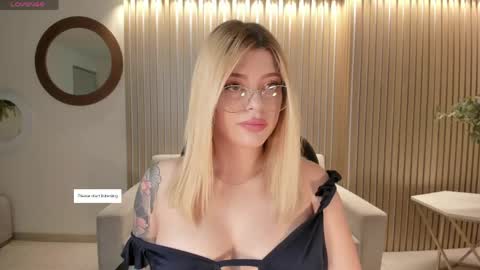 Madison Kane online show from April 2026 11:23:02 AM