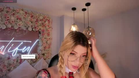 Madison Kane online show from May 2026 11:17:02 AM