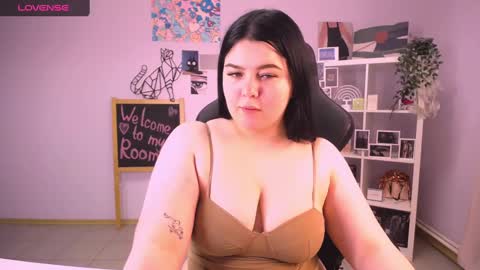 madisonmongomery online show from December 2024 06:17:01 PM