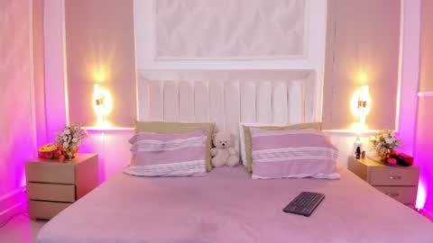 Snapshot of madisson_fox1 chatting on July 2026 12:19:01 PM online show from July 2026 12:19:01 PM