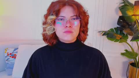 Snapshot of madissonmoore5 chatting on September 2025 12:29:02 PM madissonmoore5 online show from September 2025 12:29:02 PM