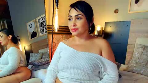 MADISSOONE  online show from May 2026 11:34:04 PM
