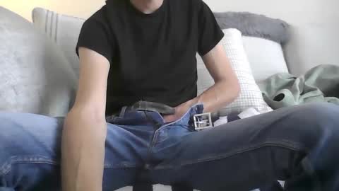 madryan77 online show from March 2026 05:57:02 PM