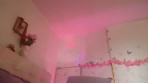madysson__js_ online show from June 2026 02:21:02 PM