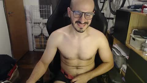 Snapshot of madziula chatting on February 2025 06:08:01 AM Peter online show from February 2025 06:08:01 AM