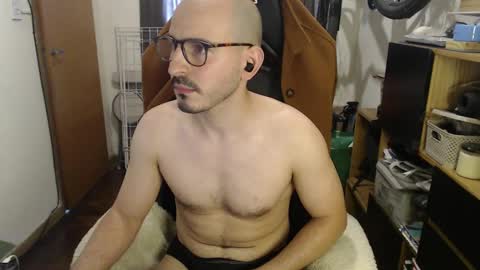 Snapshot of madziula chatting on October 2025 07:01:01 PM Peter online show from October 2025 07:01:01 PM