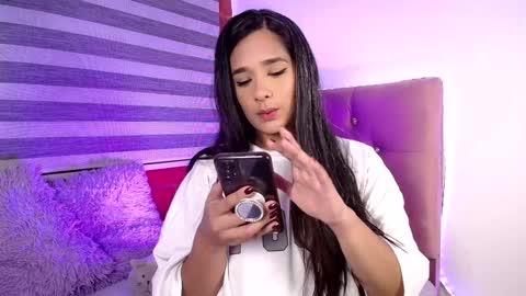 Snapshot of maeena chatting on January 2025 06:10:01 PM maeena online show from January 2025 06:10:01 PM