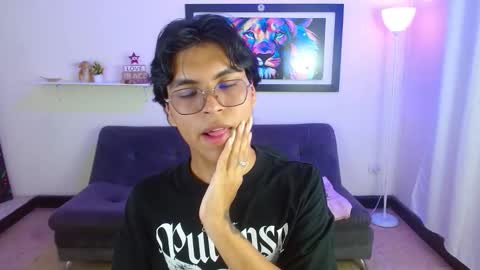 Snapshot of maegor18 chatting on February 2026 09:03:02 PM Maik online show from February 2026 09:03:02 PM