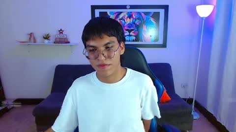 Snapshot of maegor18 chatting on May 2026 10:15:02 PM Maik online show from May 2026 10:15:02 PM