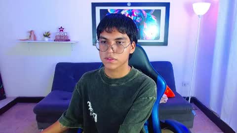 Snapshot of maegor18 chatting on May 2026 09:23:02 PM Maik online show from May 2026 09:23:02 PM