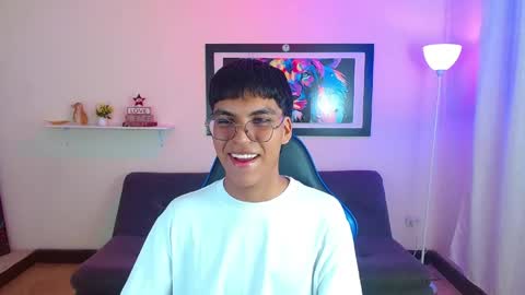 Snapshot of maegor18 chatting on May 2026 10:30:02 PM Maik online show from May 2026 10:30:02 PM