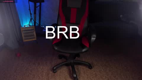 Maevee online show from December 2024 10:08:01 AM