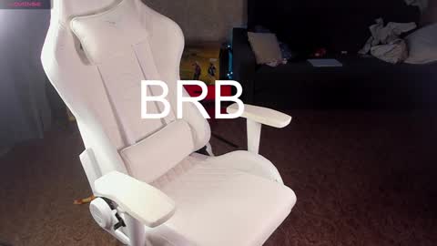 Maevee online show from December 2024 09:06:02 AM