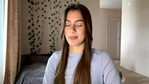 Sophie online show from May 2026 05:27:02 AM