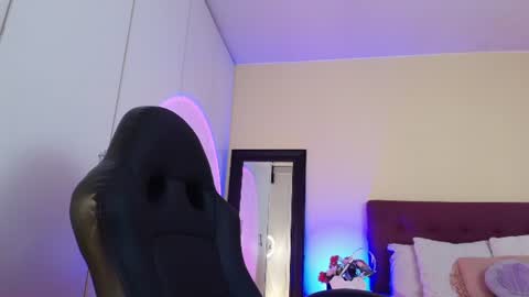 Mafer Flor online show from July 2026 10:48:01 PM