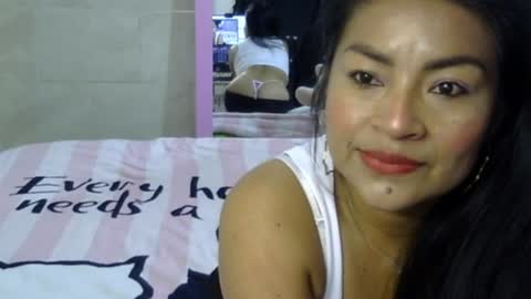 maferchavez88 online show from April 2026 07:39:01 PM