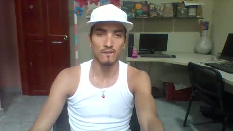 Snapshot of magallanes2134 chatting on February 2026 09:32:02 PM magallanes2134 online show from February 2026 09:32:02 PM