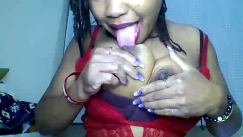 magdalinemus online show from November 2025 04:14:02 PM