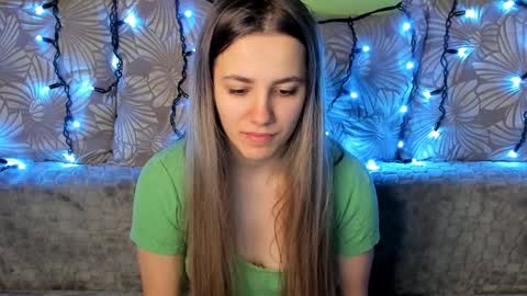 Maggie online show from December 2024 04:09:02 AM