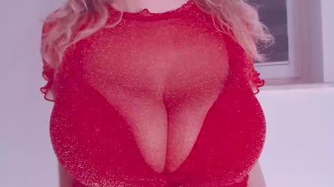 Maggie   online show from February 2025 04:35:02 PM