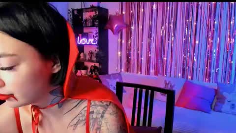 Snapshot of magic_alie chatting on October 2025 07:25:02 PM Magic Allie online show from October 2025 07:25:02 PM