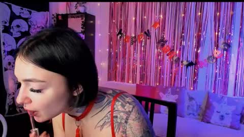 Snapshot of magic_alie chatting on October 2025 07:53:02 PM Magic Allie online show from October 2025 07:53:02 PM