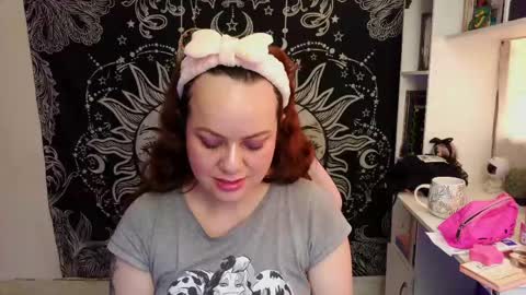 Claire online show from April 2026 09:54:01 PM