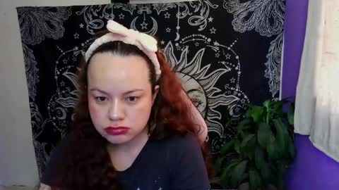 Snapshot of magic_clairewitch chatting on April 2026 09:52:01 PM Claire online show from April 2026 09:52:01 PM
