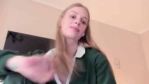 Alice  online show from March 2025 12:33:02 PM