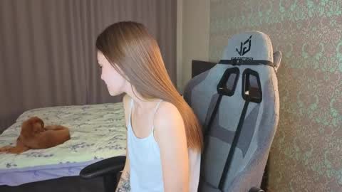 Merry online show from October 2025 01:17:02 AM