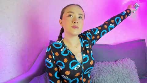 Snapshot of magic_vera chatting on November 2025 11:32:02 AM Vera online show from November 2025 11:32:02 AM