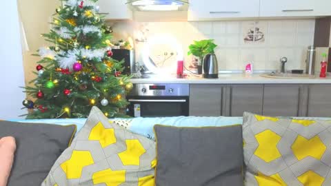 Alice online show from December 2024 12:44:02 PM