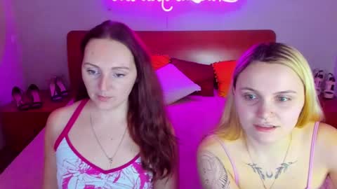 Lili and Bella online show from February 2025 07:20:01 AM