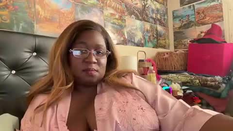 magicgirl692 online show from June 2026 07:40:01 PM