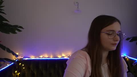 Emily online show from December 2024 09:03:01 AM