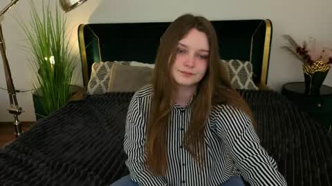 Emily online show from March 2026 06:36:01 AM