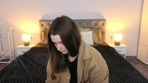 Emily online show from April 2026 05:41:01 AM