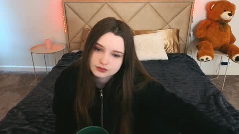 Emily online show from April 2026 06:13:01 AM