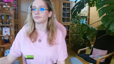 Nicole online show from January 2025 09:09:01 PM