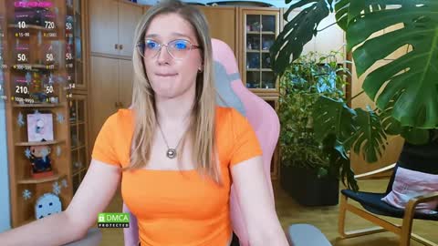 Nicole online show from January 2025 11:03:01 PM