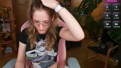 Nicole online show from September 2025 08:33:02 PM