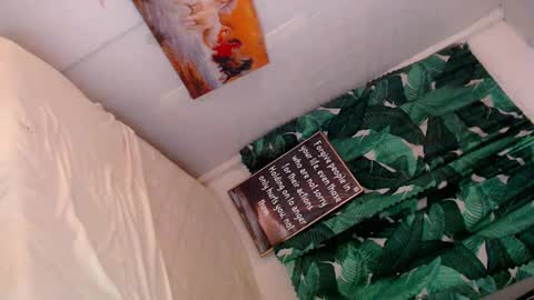 Snapshot of magnifecentcock69_mocah chatting on January 2025 02:39:01 PM Mocah online show from January 2025 02:39:01 PM